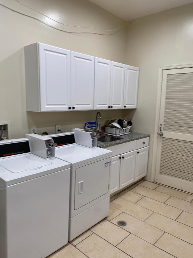 Dc International Hostel 1 Вашингтон Екстериор снимка