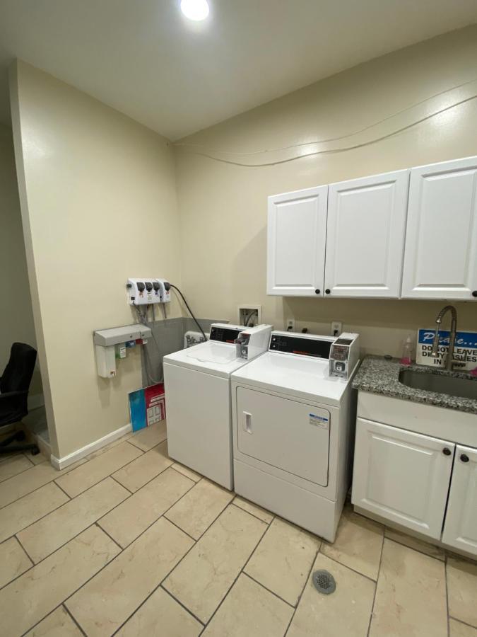 Dc International Hostel 1 Вашингтон Екстериор снимка